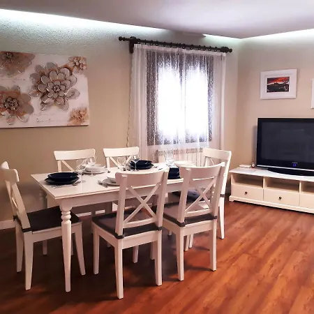 Holiday home Casa De Bisagra
