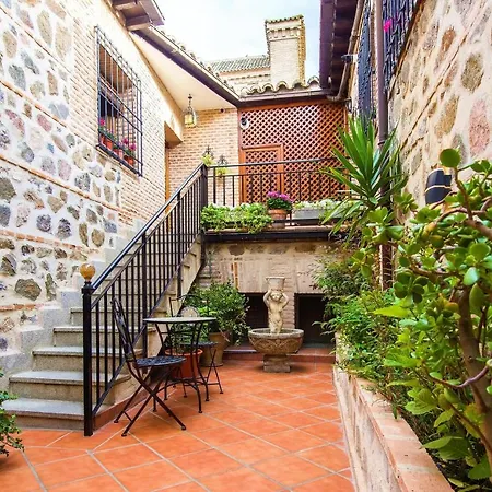 Holiday home Casa De Bisagra Toledo